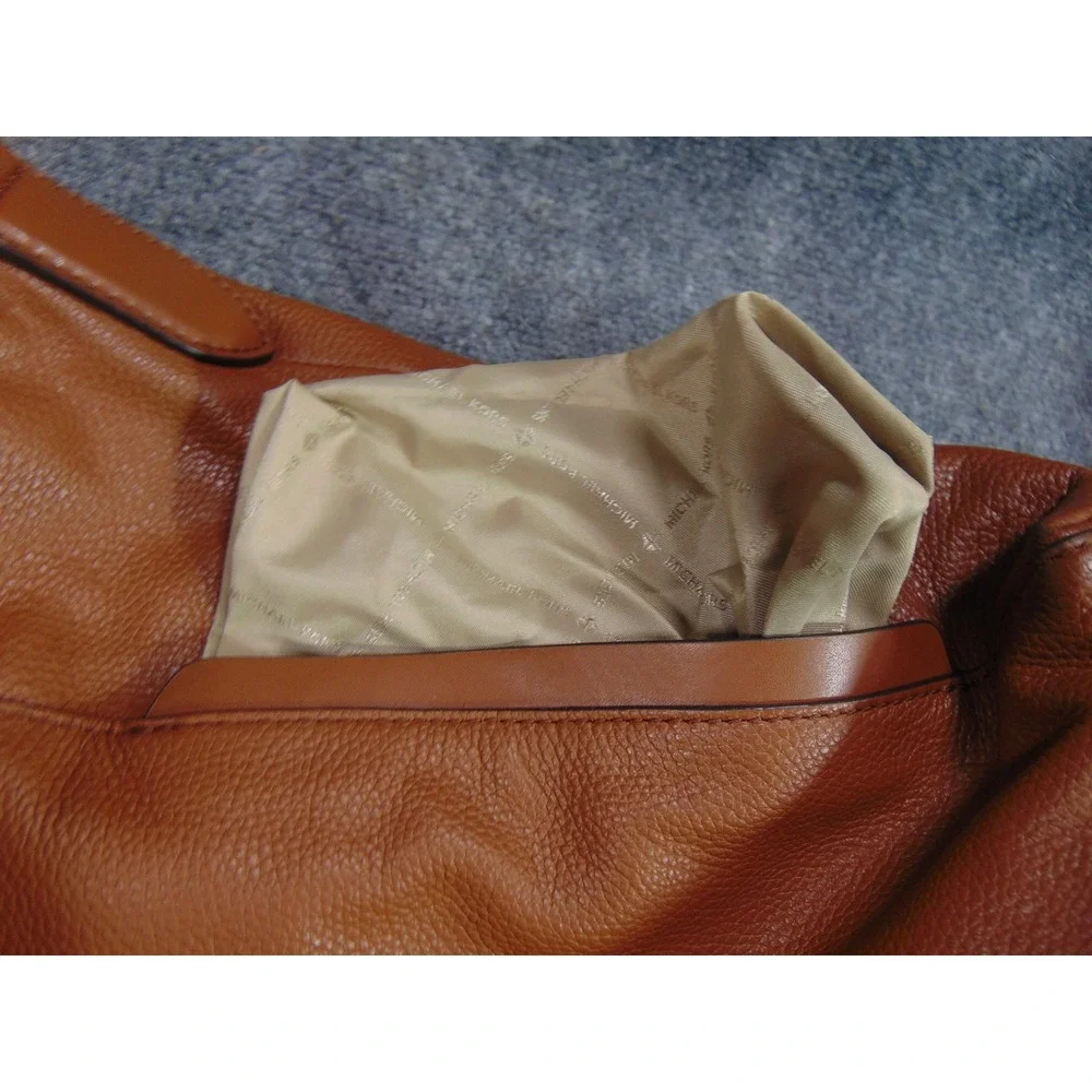 Michael Kors Bedford Purse‎ Brown Pebbled Leather Shoulder Bag Zip Top